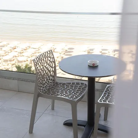 Szálloda Amr - Durres Škalngur
