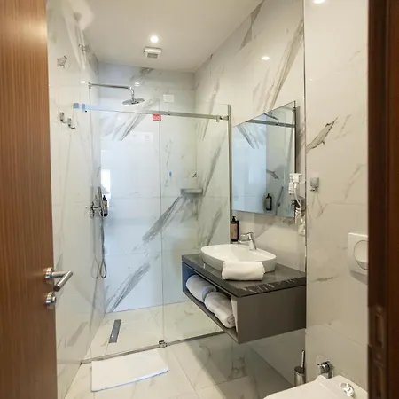 Amr - Durres Hotel Shkallnur