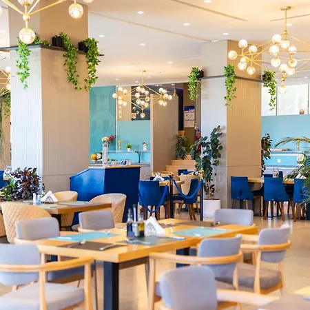 Amr - Durres 4* Škalngur