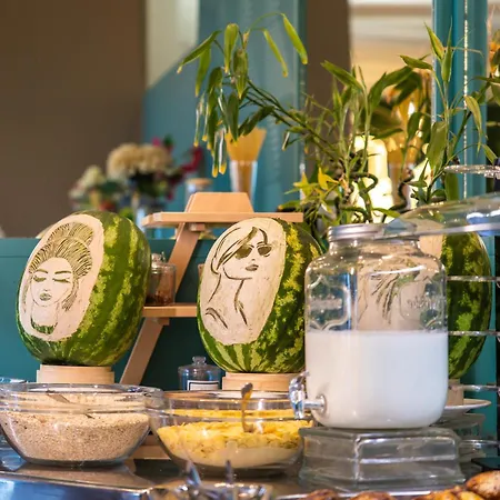 Amr - Durres 4* Škalngur