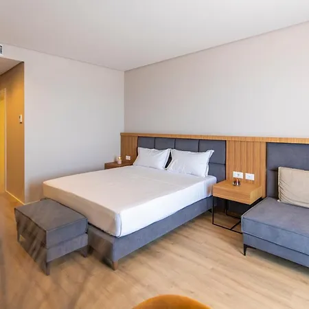 Hotel Amr - Durres 4*