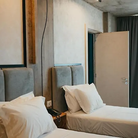 Hotel Amr - Durres 4*
