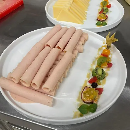 Amr - Durres 4* Škalngur