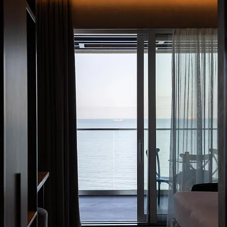 Amr - Durres Škalngur