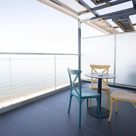 Отель Amr - Durres Shkallnur