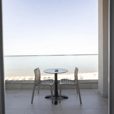 Amr - Durres 4*