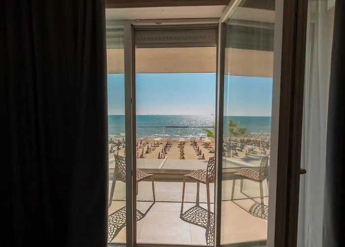 Hotel Amr - Durres 4*