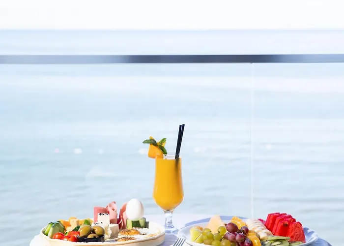 Hotel Amr - Durres 4*