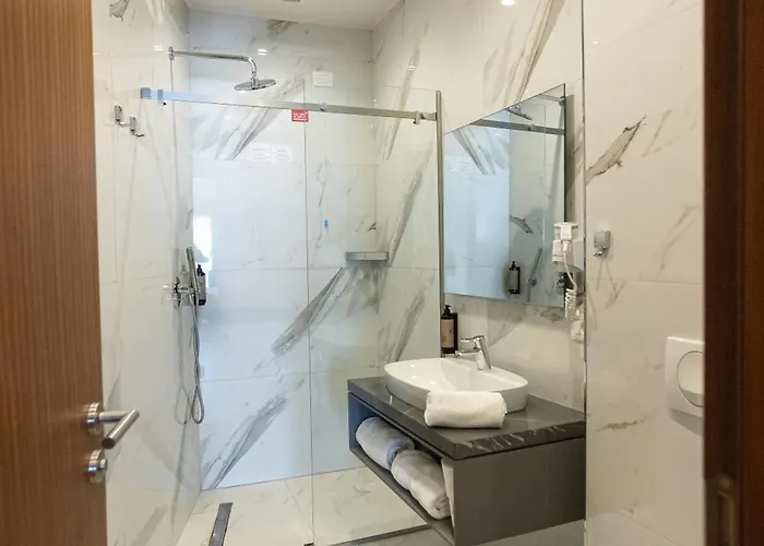 Amr - Durres Hotel Shkallnur